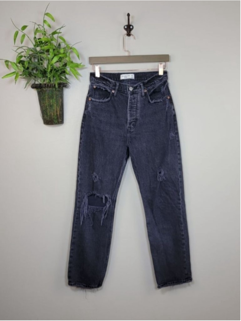 AF 2 Abercrombie & Fitch Dad Jeans High Rise Distressed Relaxed Straight Leg 26